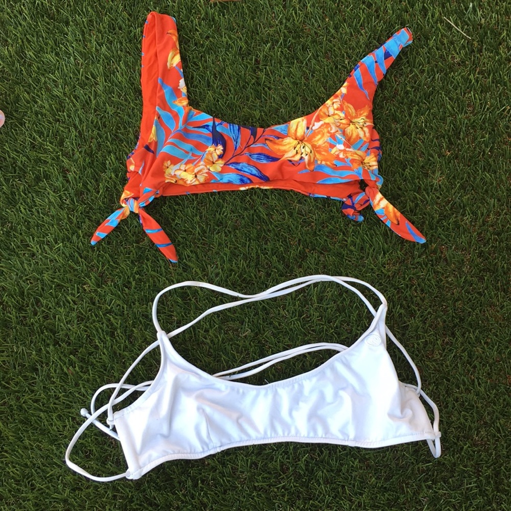 O’Neil and rip curl kini top